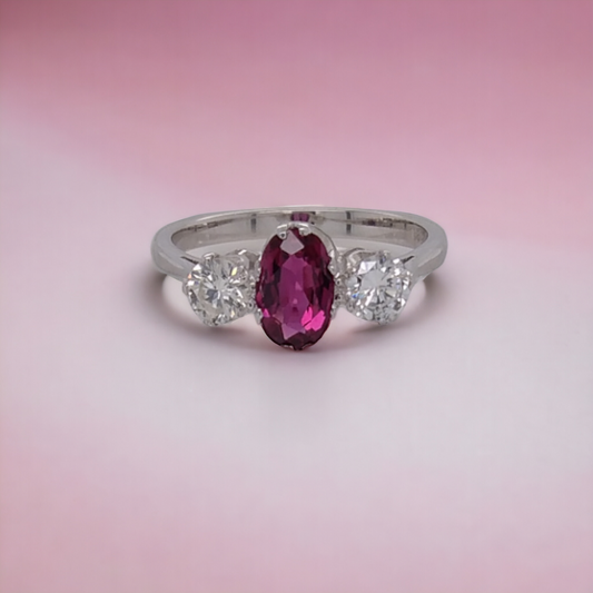 Stunning 18ct White Gold, 3-Stone Ruby & Diamond Ring